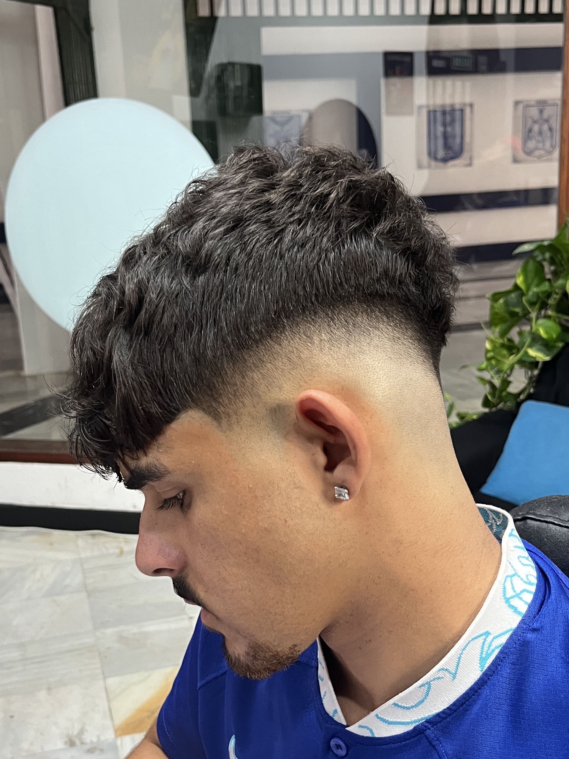 Corte degradado (fade) realizado en Nesker Barber Studio, Tenerife