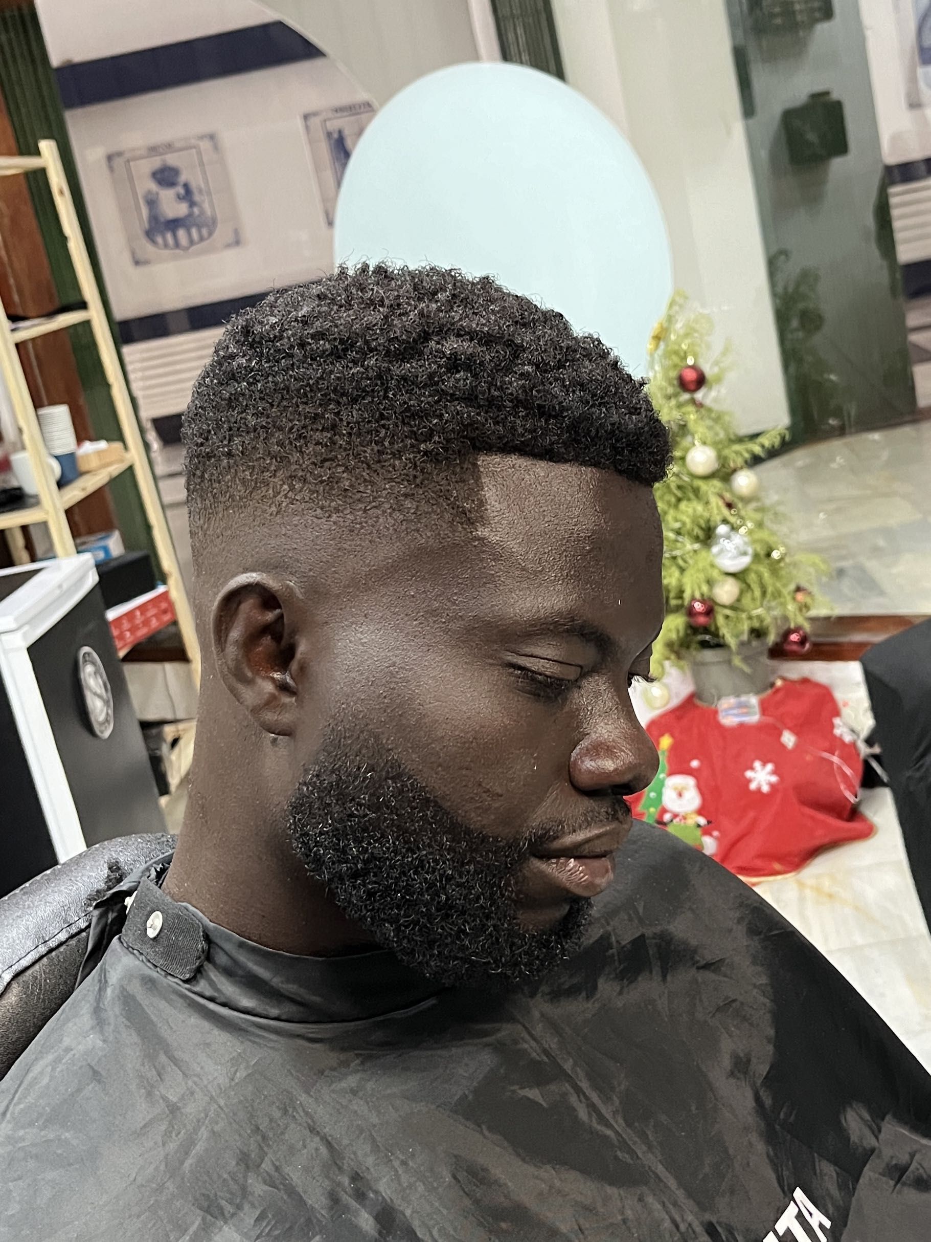 Arreglo de barba en Nesker Barber Studio, Playa de las Américas